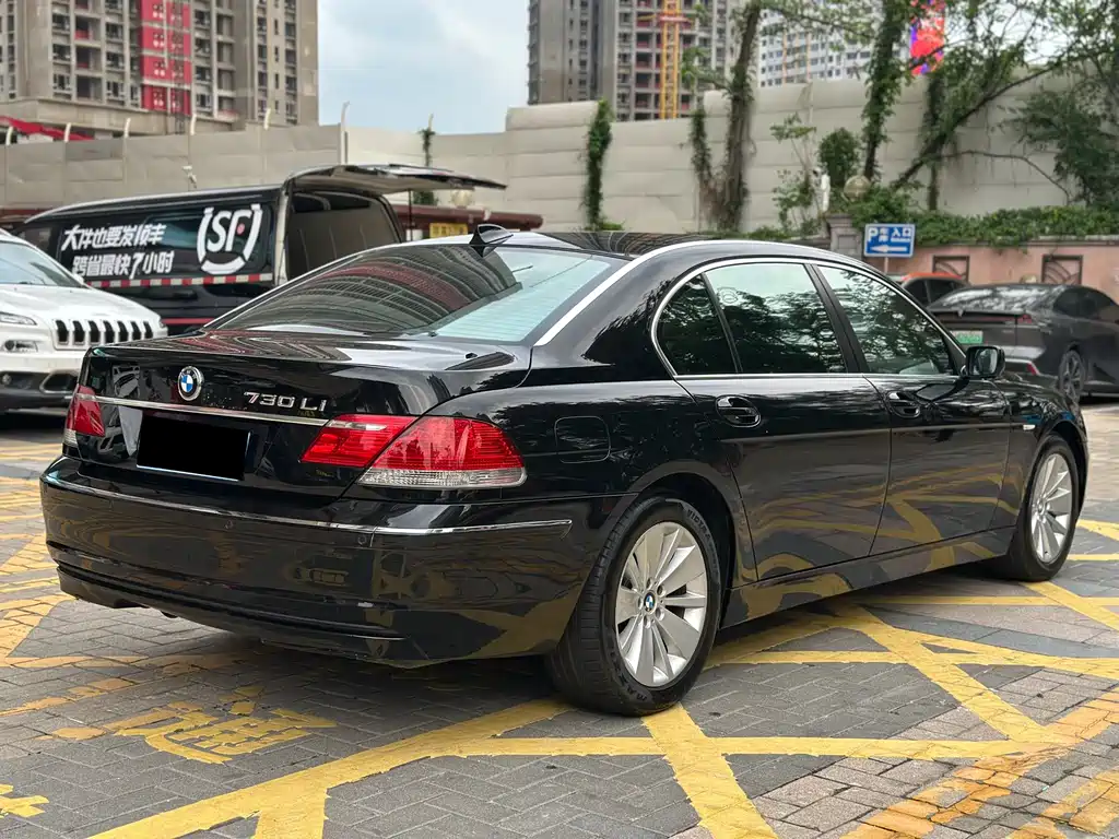 BMW 7 Series 2008 — фото 28