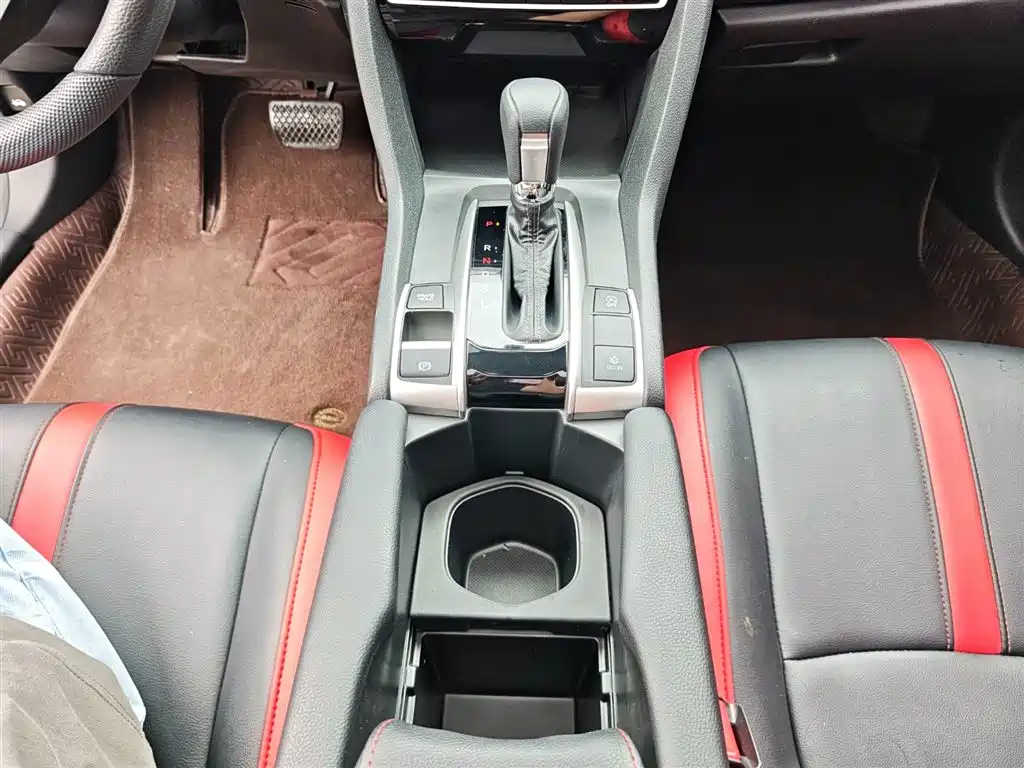 Honda Civic 2021 — фото 16