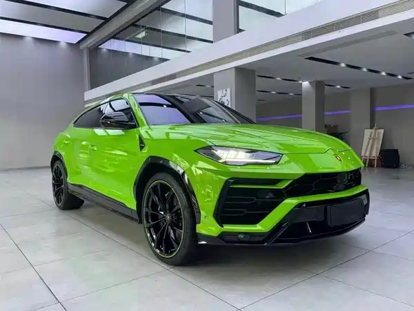 Lamborghini Urus 2021