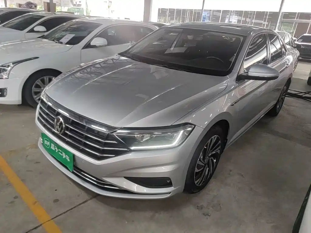 Volkswagen Sagitar 2021