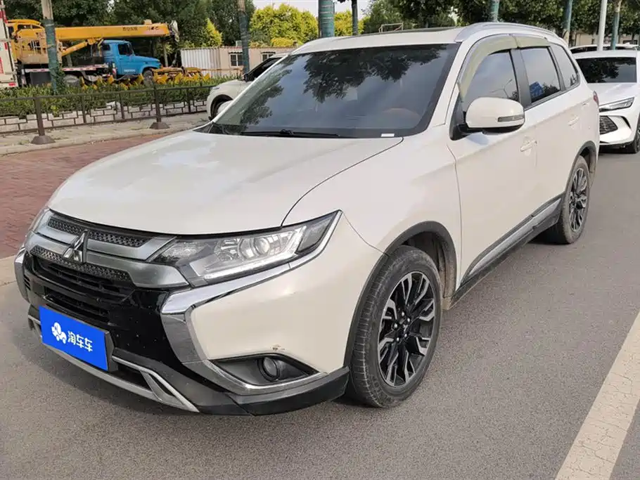 Mitsubishi Outlander 2019