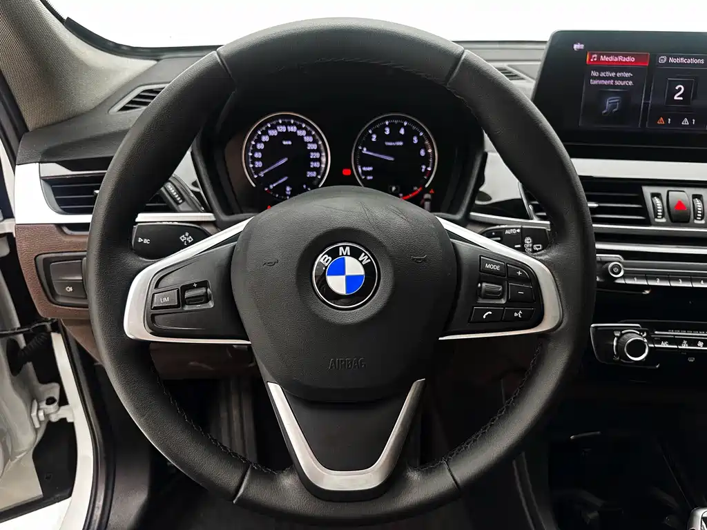 BMW X1 2022 — фото 11