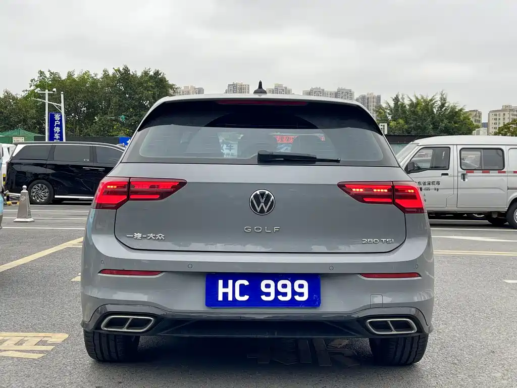 Volkswagen Golf 2023