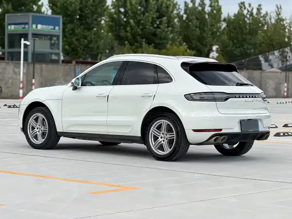 Porsche Macan 2020