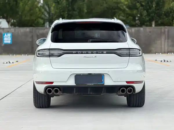 Porsche Macan 2020