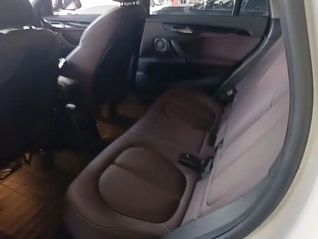 BMW X1 2022 — фото 13