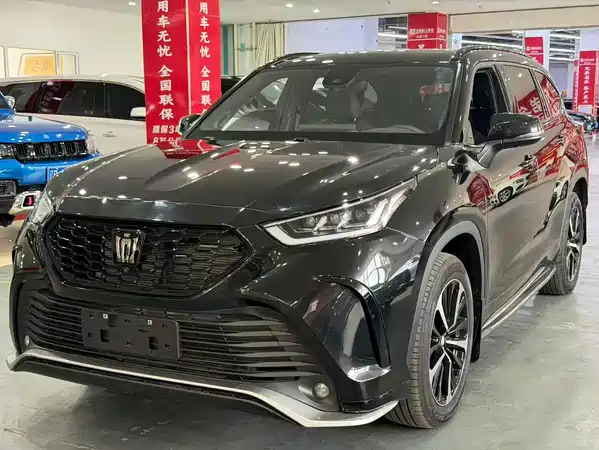 Toyota Crown Kluger 2024