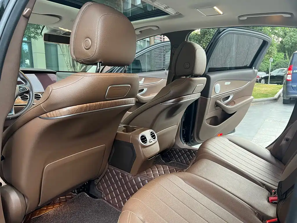Mercedes-Benz E-Class 2018