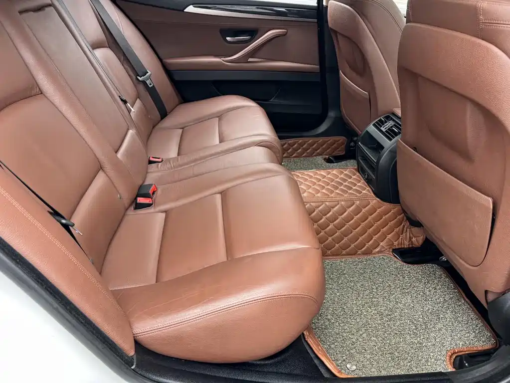 BMW 5 Series 2016 — фото 10