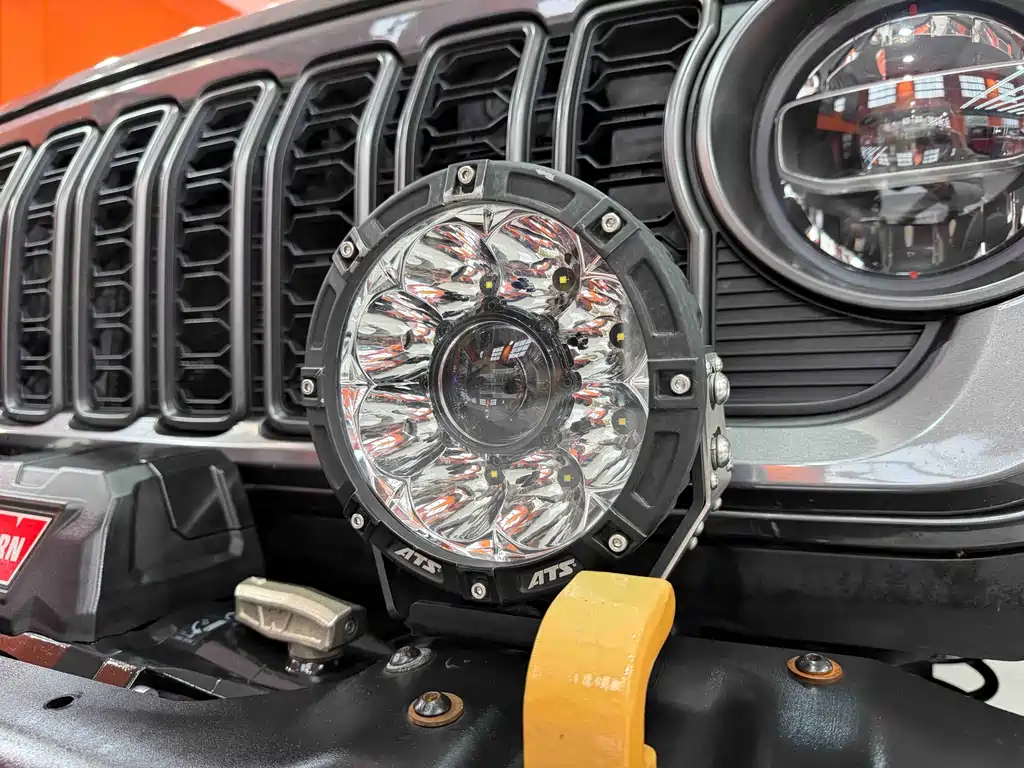Jeep Wrangler 2021 — фото 7