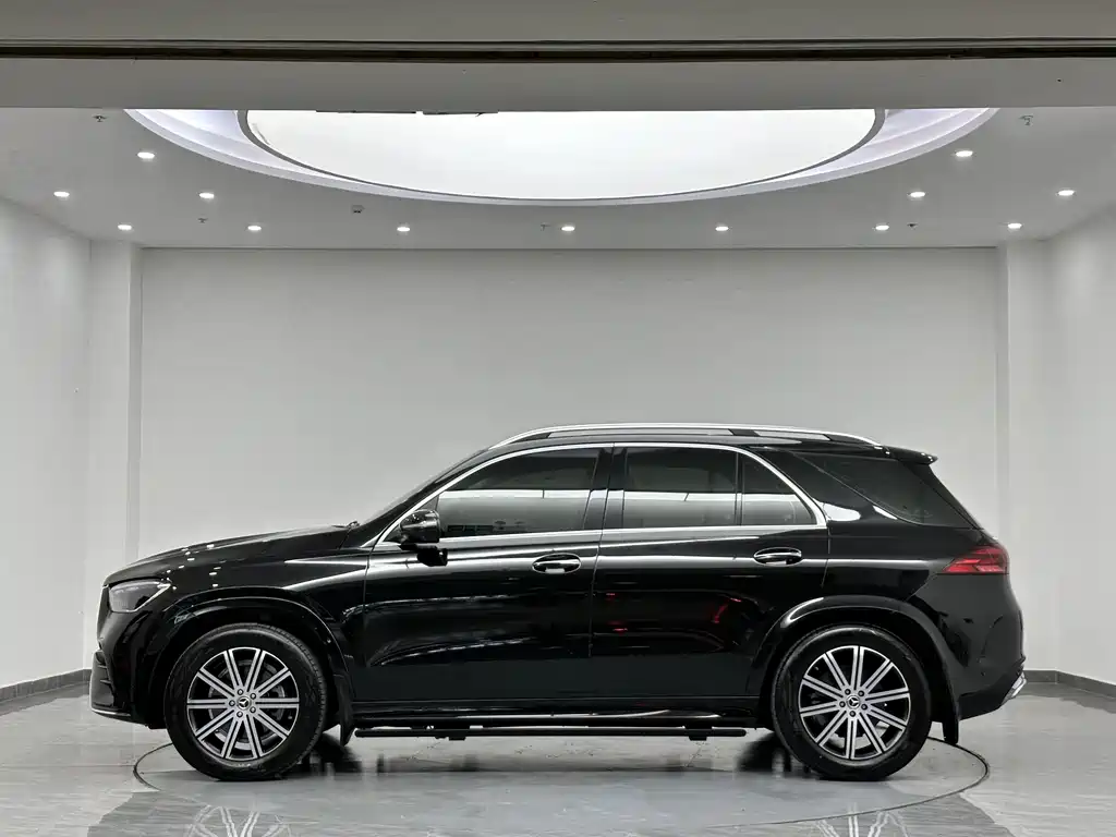 Mercedes-Benz GLE 2025