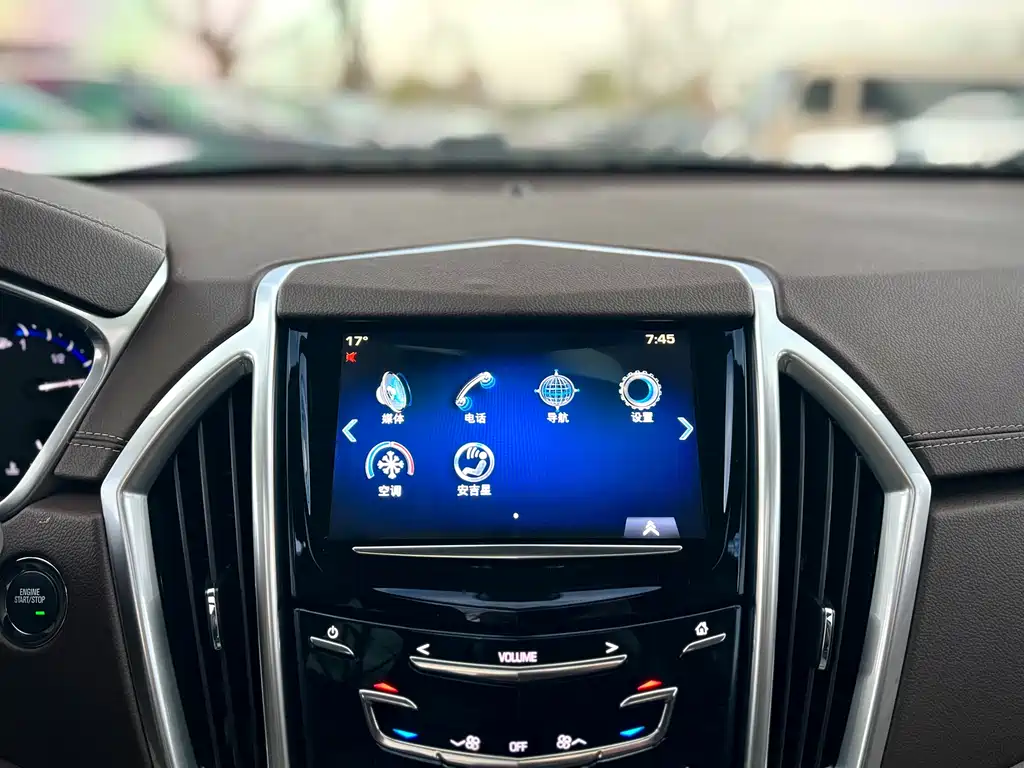 Cadillac SRX 2013 — фото 15