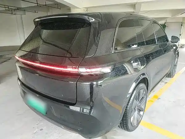 Li Auto L8 2024