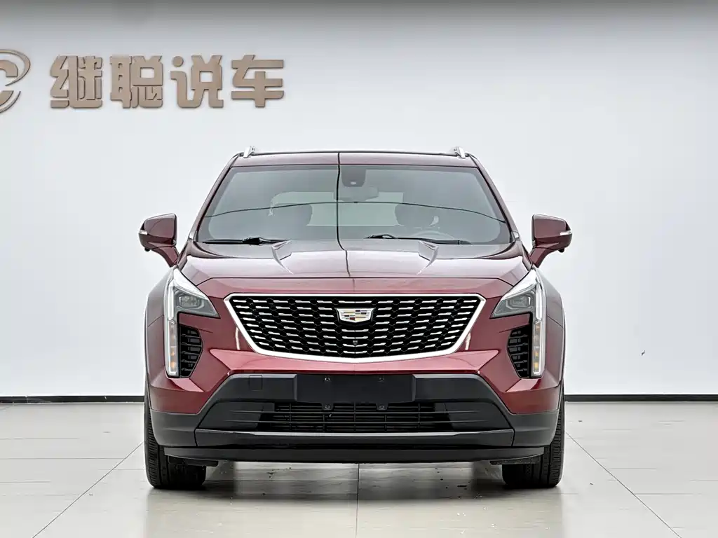 Cadillac XT4 2019 — фото 2