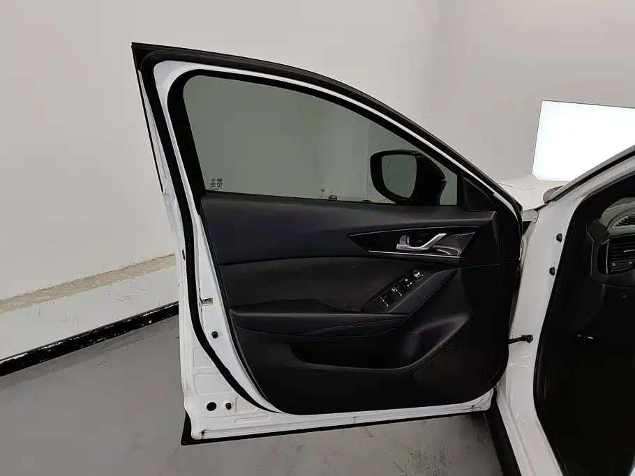 Mazda CX-4 2020