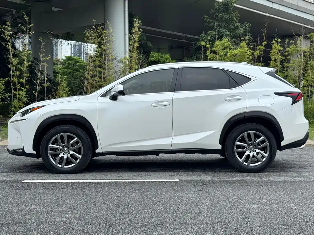 Lexus NX 2016 — фото 7