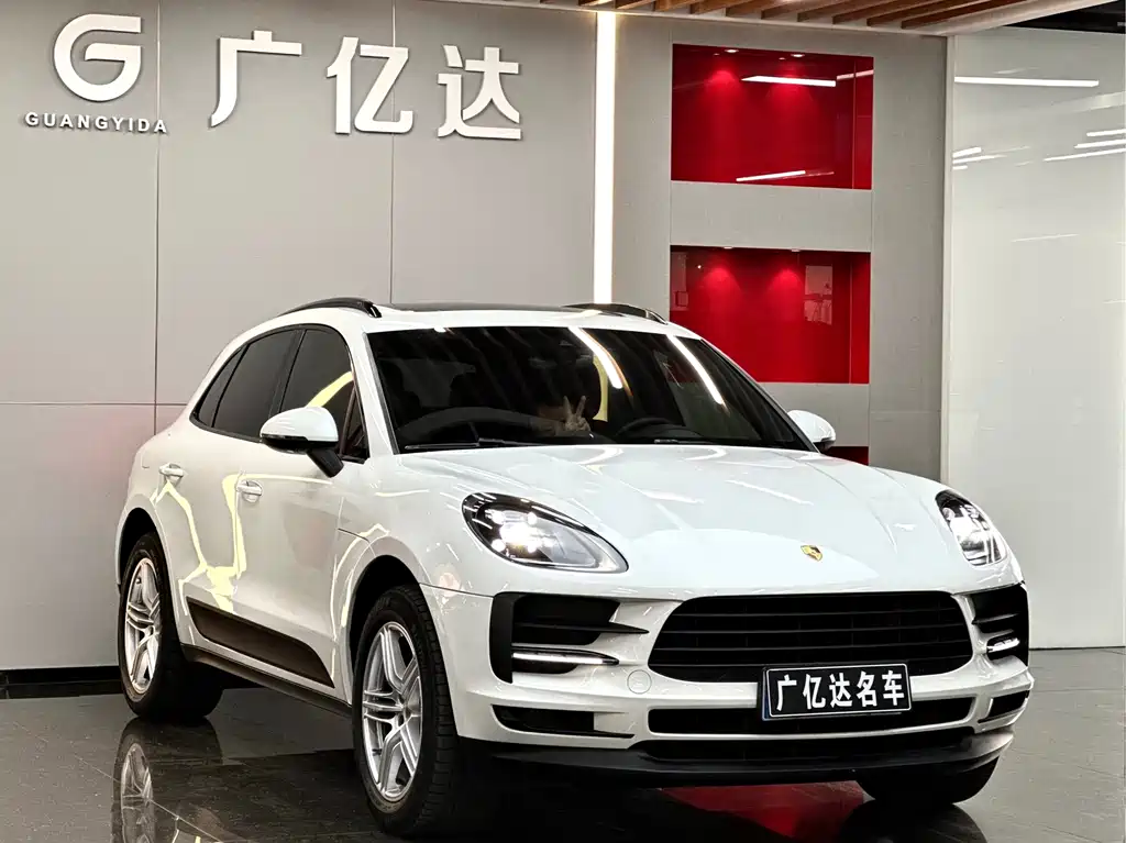 Porsche Macan 2020 — фото 3