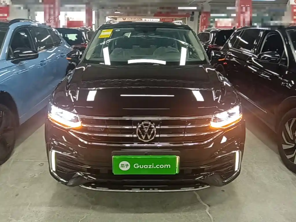 Volkswagen Tiguan L PHEV 2026