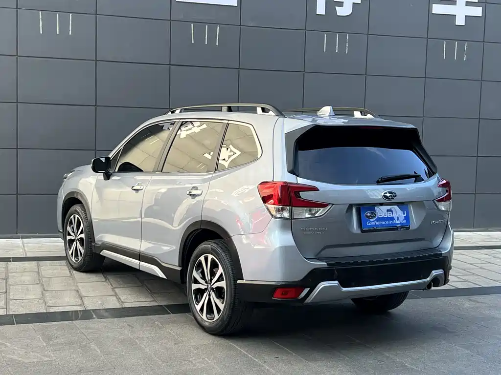 Subaru Forester 2021 — фото 7