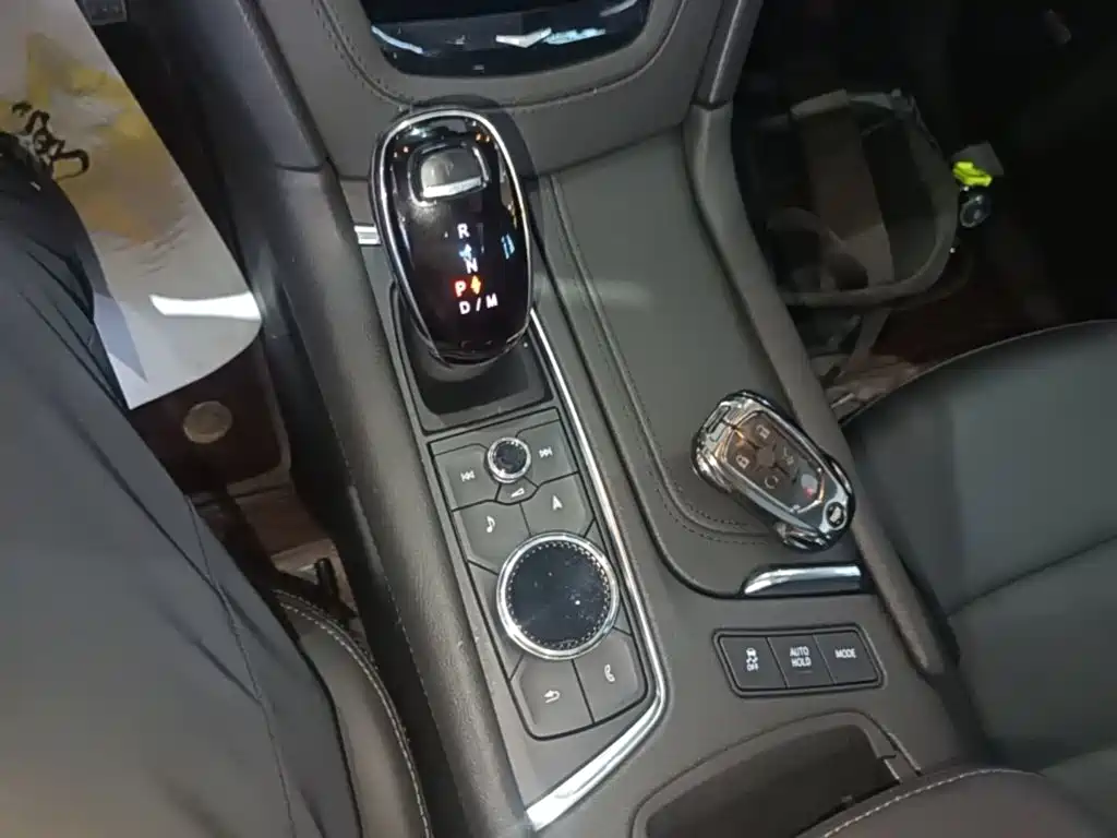 Cadillac XT6 2019 — фото 14