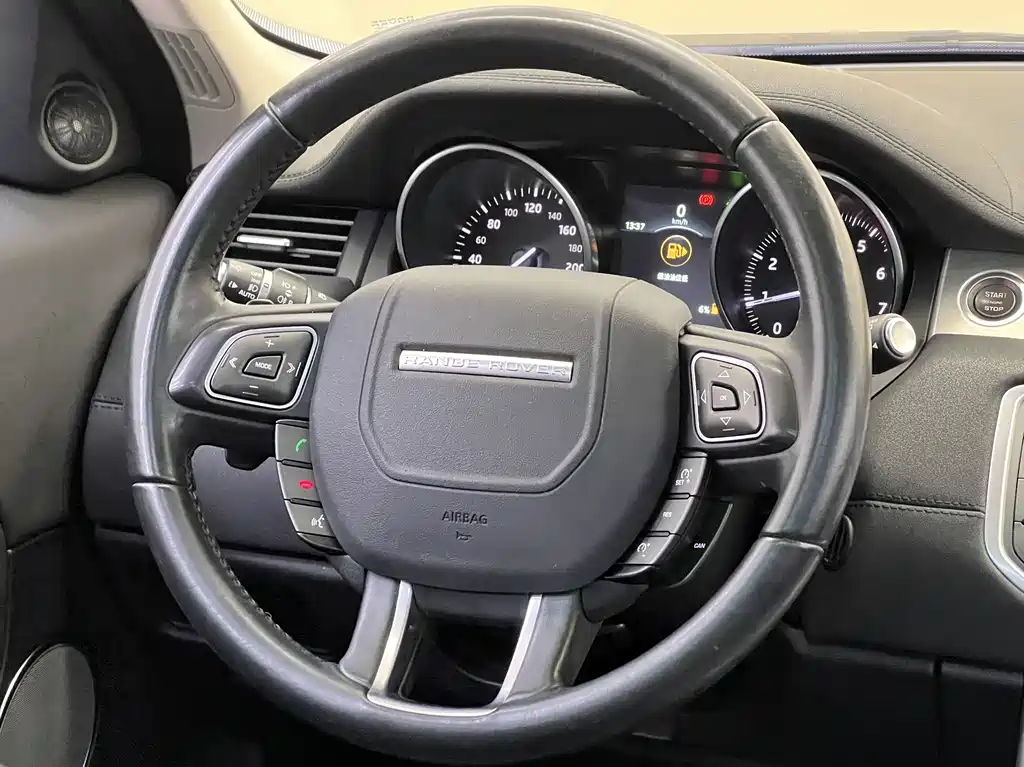 Land Rover Evoque 2016 — фото 26