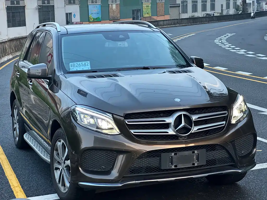 Mercedes-Benz GLE 2016 — фото 2