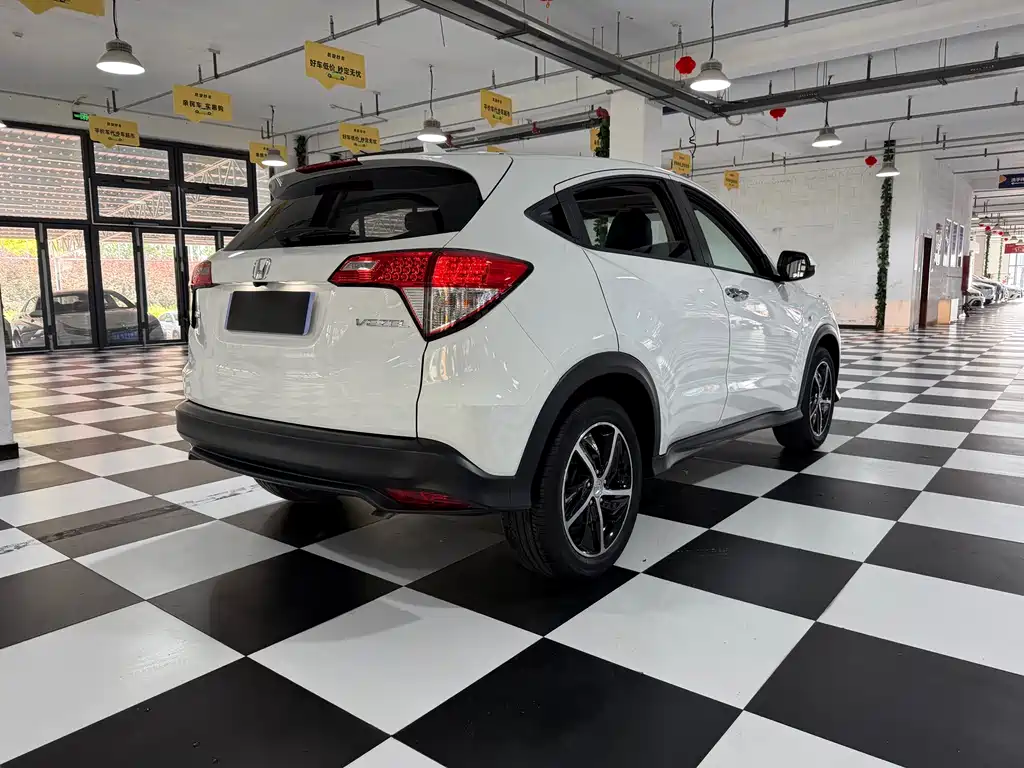 Honda Vezel 2022 — фото 17