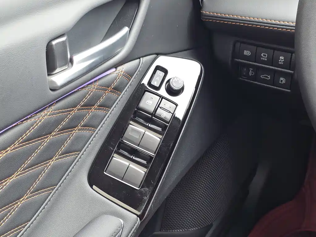 Toyota Avalon 2024 — фото 16