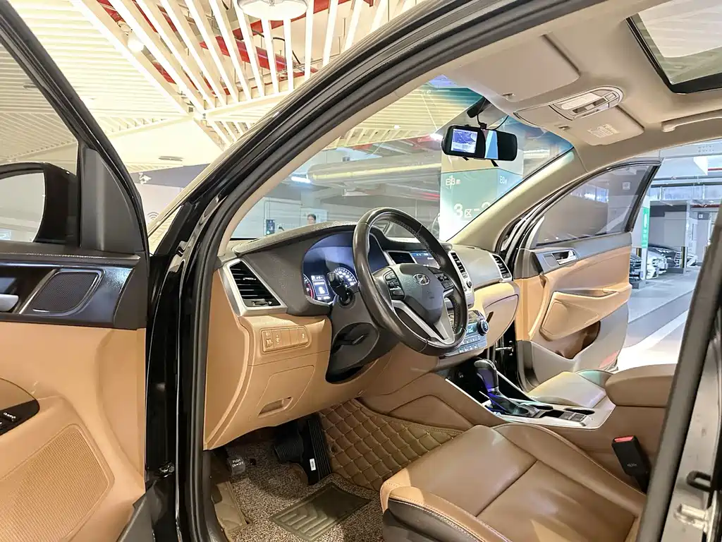 Hyundai Tucson 2016 — фото 11