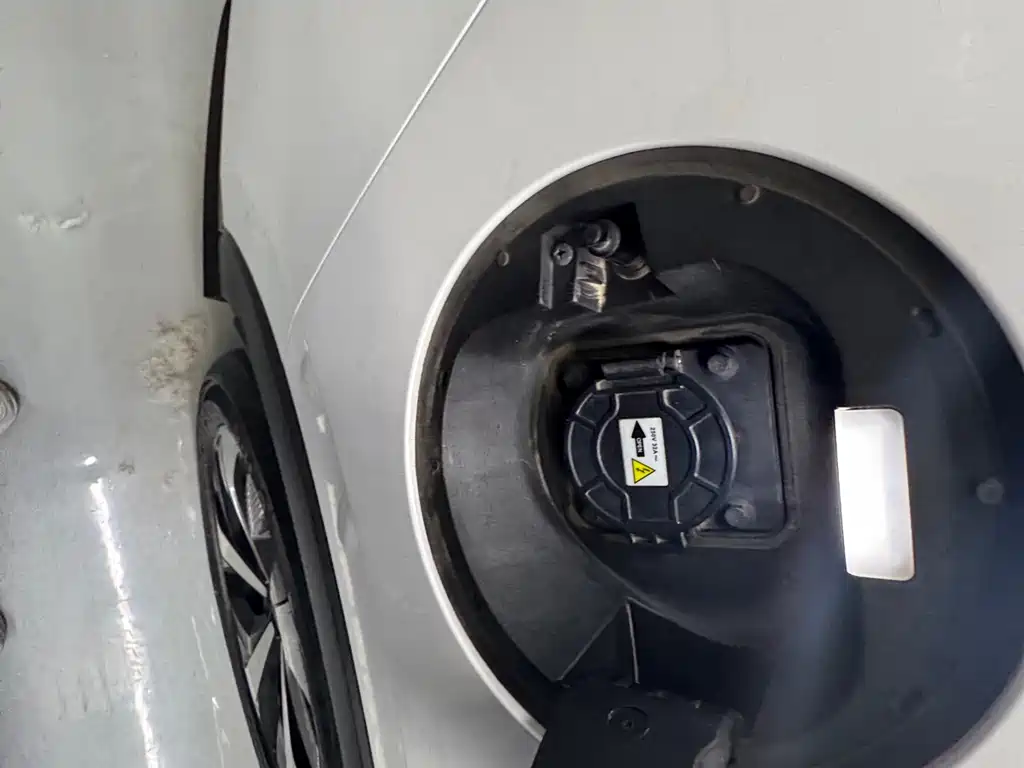 BYD PLUS New Energy 2023 — фото 32