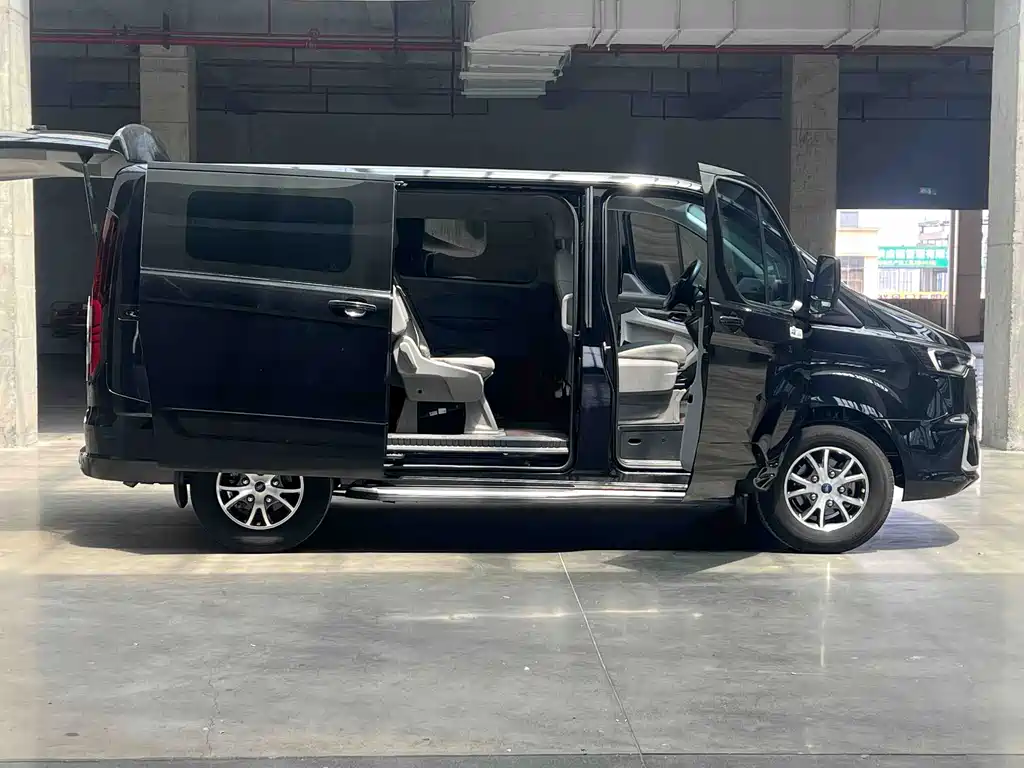 Ford Transit 2024 — фото 15