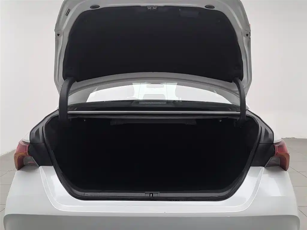 Toyota Avalon 2023 — фото 16