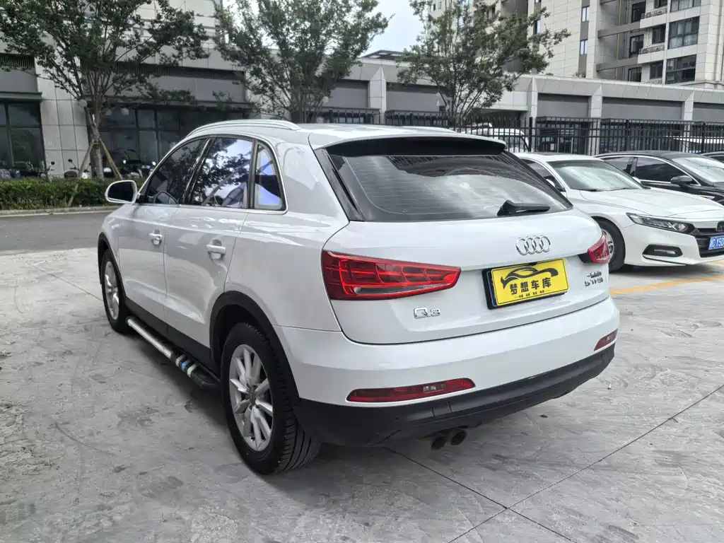 Audi Q3 2015