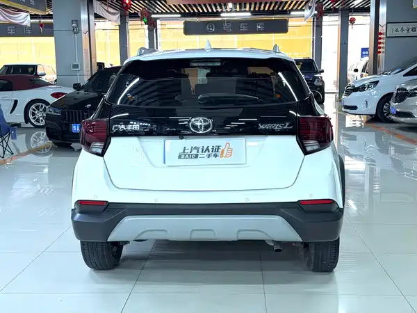 Toyota Yaris L 2022