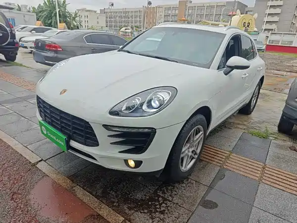 Porsche Macan 2015