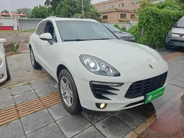 Porsche Macan 2015