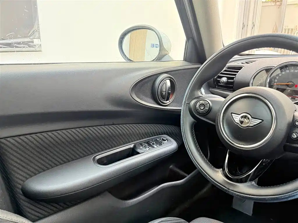 MINI Clubman 2017 — фото 14
