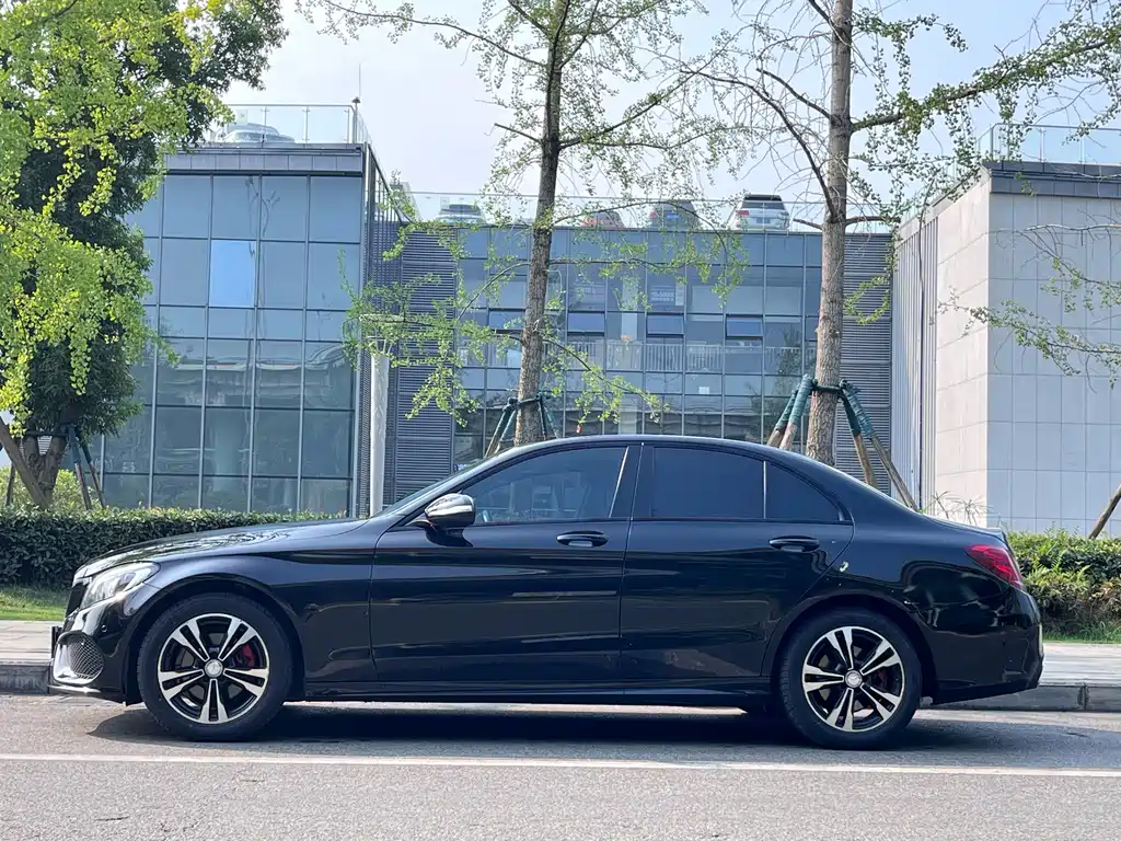 Mercedes-Benz C-Class 2017