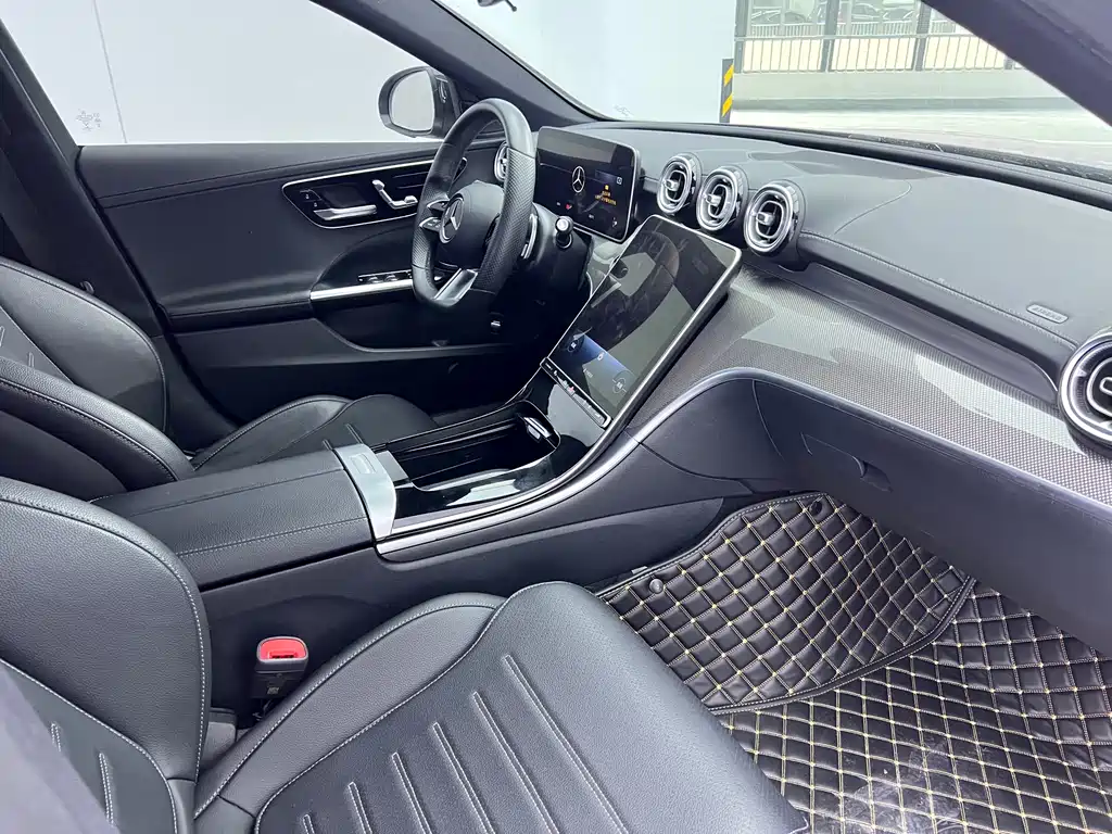Mercedes-Benz C-Class 2022 — фото 11