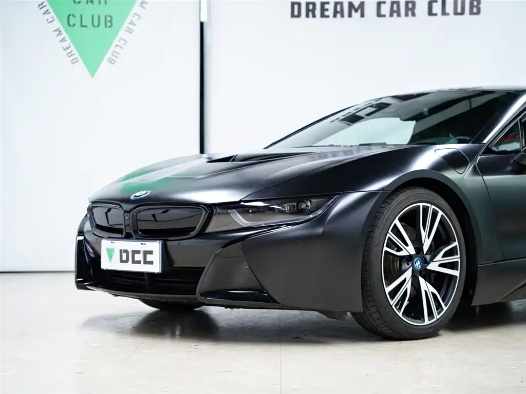 BMW i8 2017 — фото 21