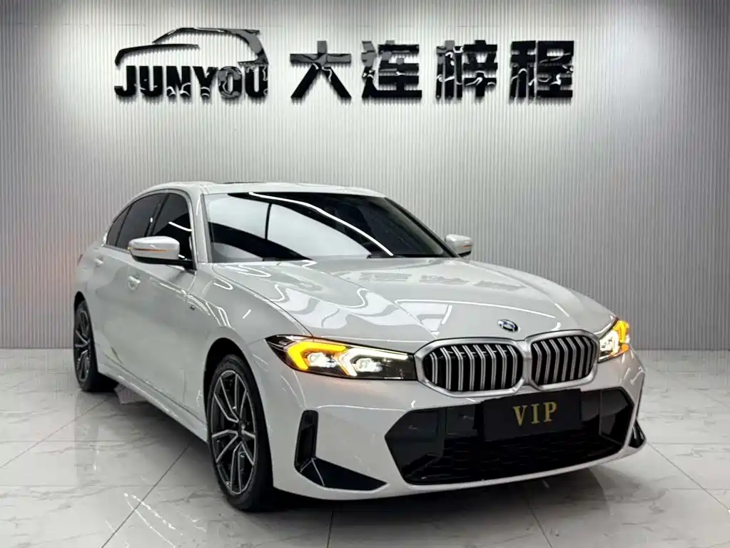BMW 3 Series 2022