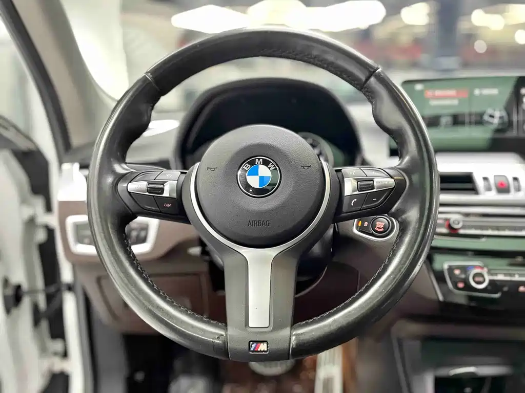BMW X1 2021 — фото 12