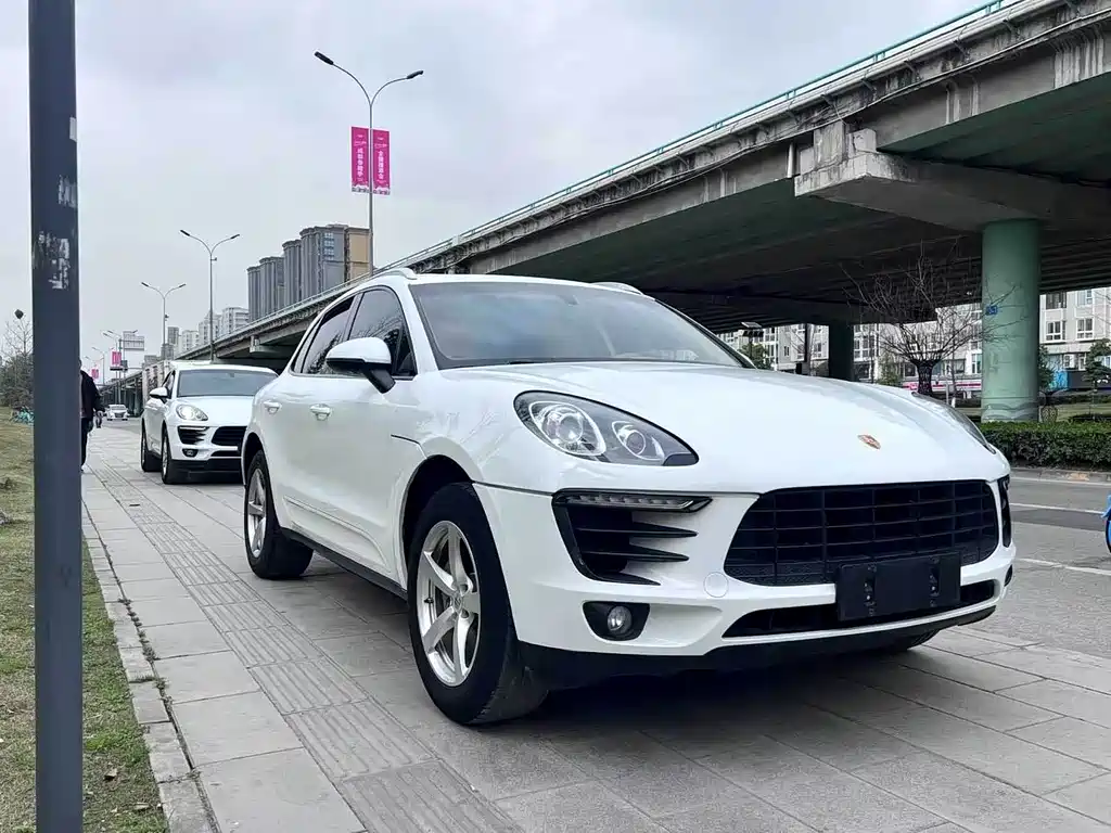 Porsche Macan 2015