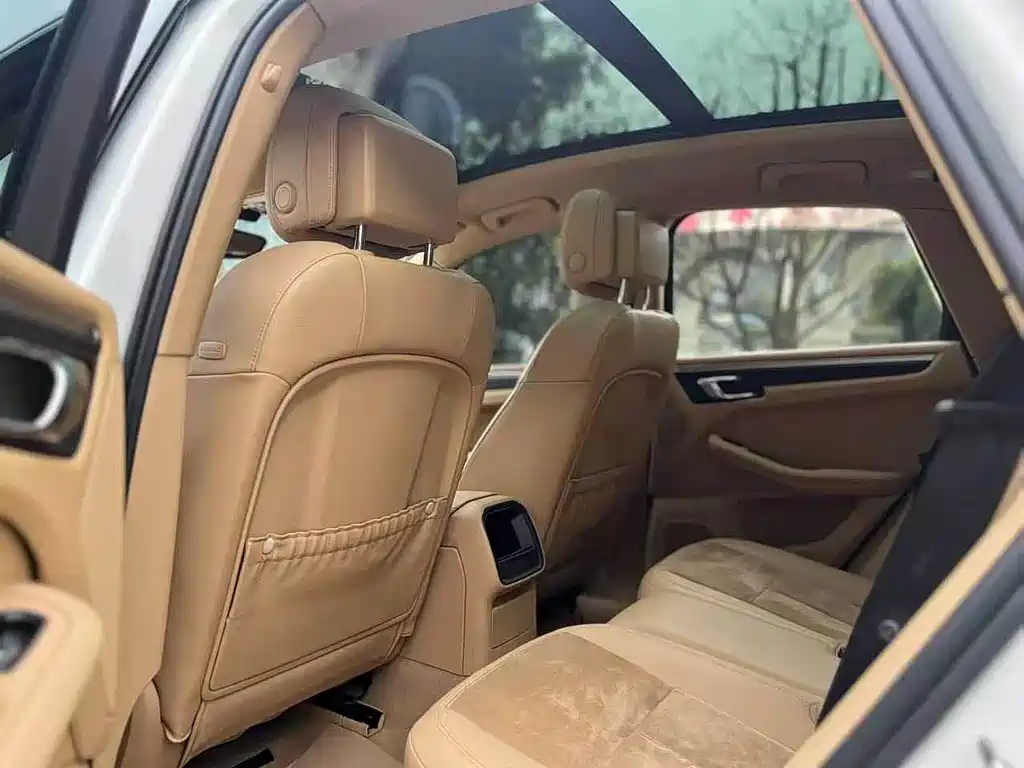 Porsche Macan 2015 — фото 18