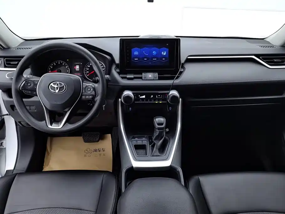 Toyota RAV4 2021 — фото 12