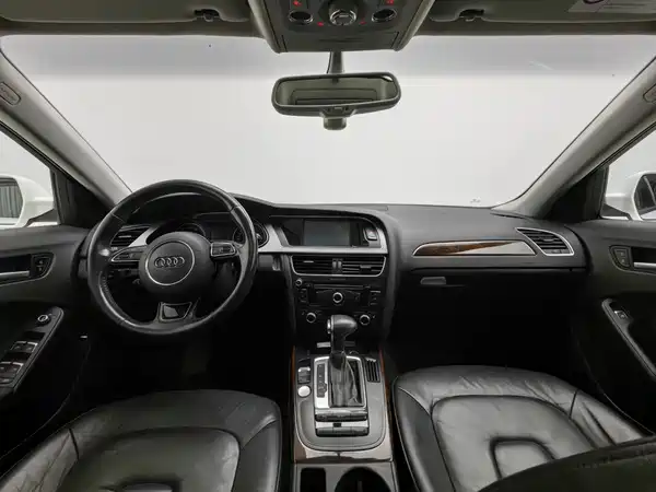 Audi A4L 2016