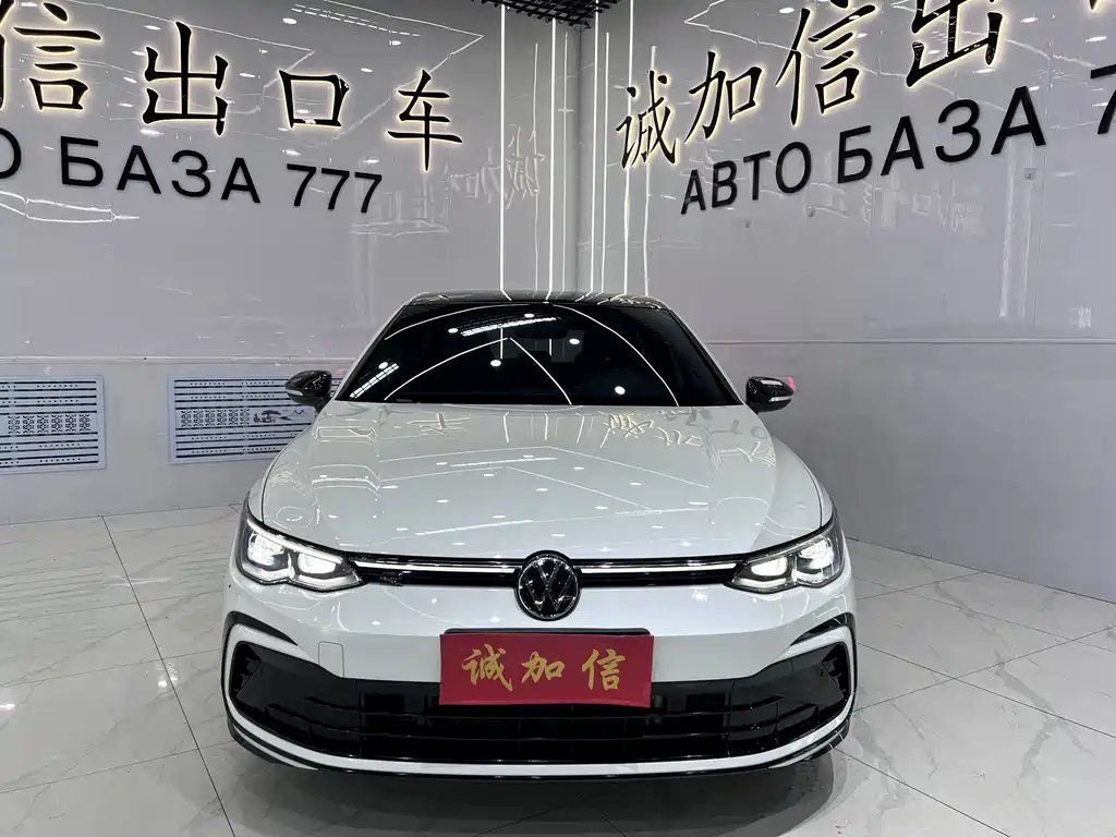 Volkswagen Golf 2023