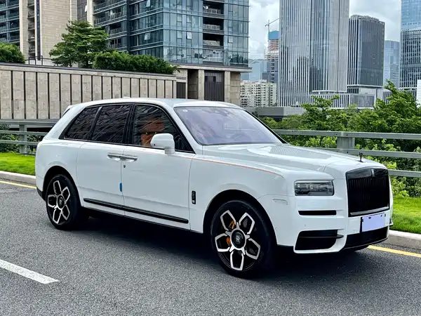 Rolls-Royce Cullinan 2021