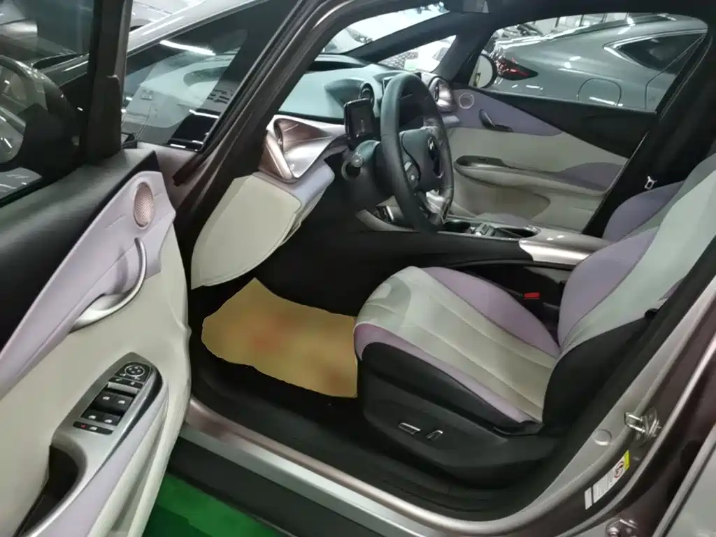 BYD Dolphin 2022 — фото 15
