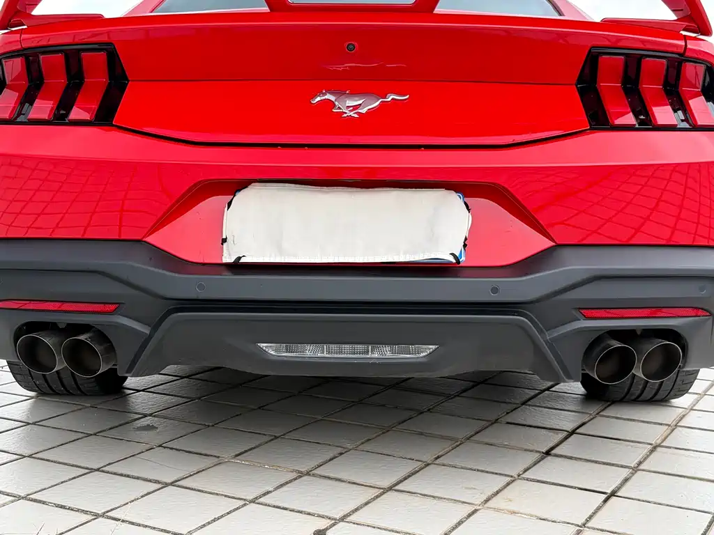 Ford Mustang 2025 — фото 29